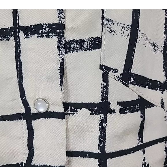 NEW Polagram Women's Cream Black Pearl Snap Boho Maxi Dress Tie Waist Sz S NWT - Picture 3 of 9